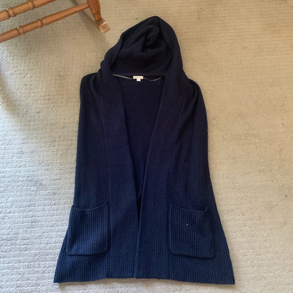 Sweater vest